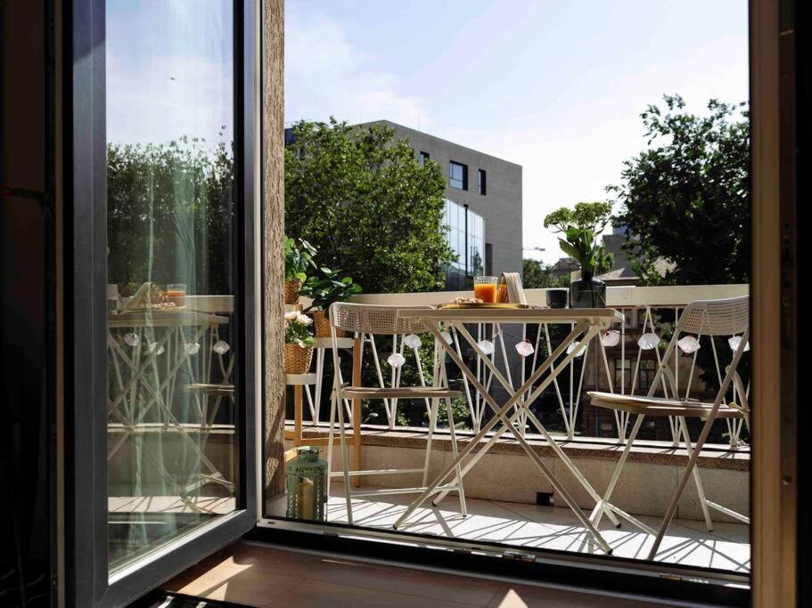 Bright 2Br Apartment - Top Location - City Balcony Bucareste Exterior foto