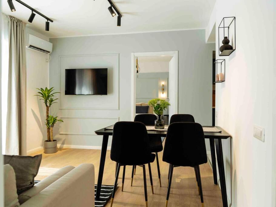 Bright 2Br Apartment - Top Location - City Balcony Bucareste Exterior foto